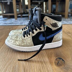 Air Jordan 1 Zoom CMFT GC "Gold Laser" sneakers GUC MEN 4.5/ Women 6